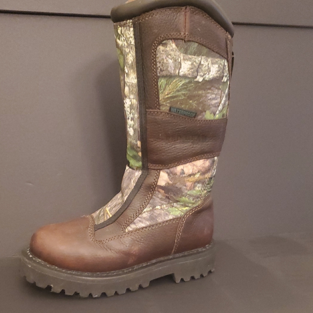 RedHead Tan and Black Outdoor Boots